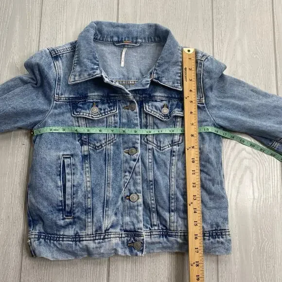 Free People Women's Light Indigo Blue Jean Rumors Denim Jacket Size XS - Picture 7 of 12